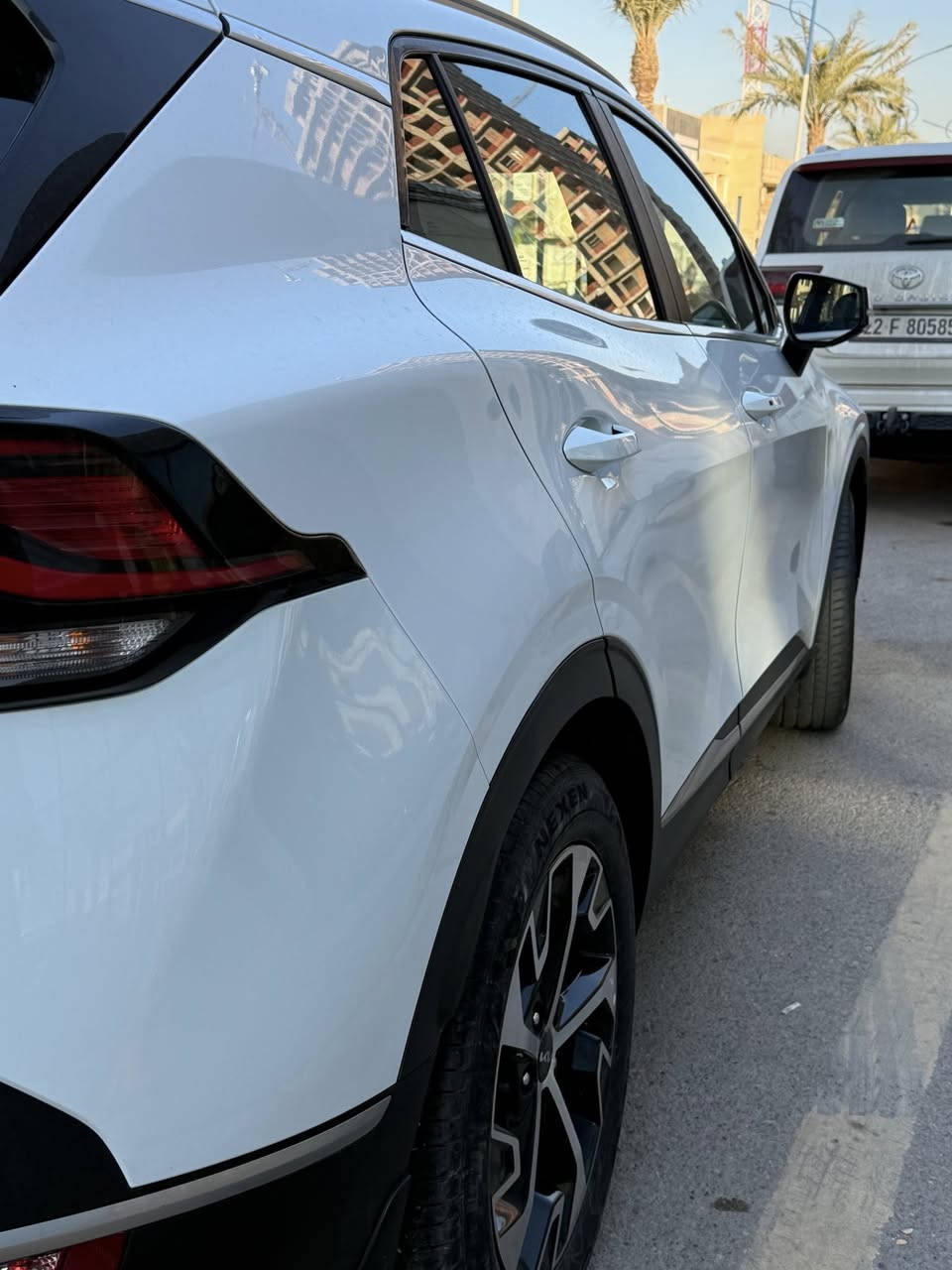 السلام عليكم سبورتج 2030 ماشيه 40 الف قماره حديد بيها بارد بالباب السايق تحويل مباشر مكان السياره بغداد المنصور 
***********
مكلف بالنشر
