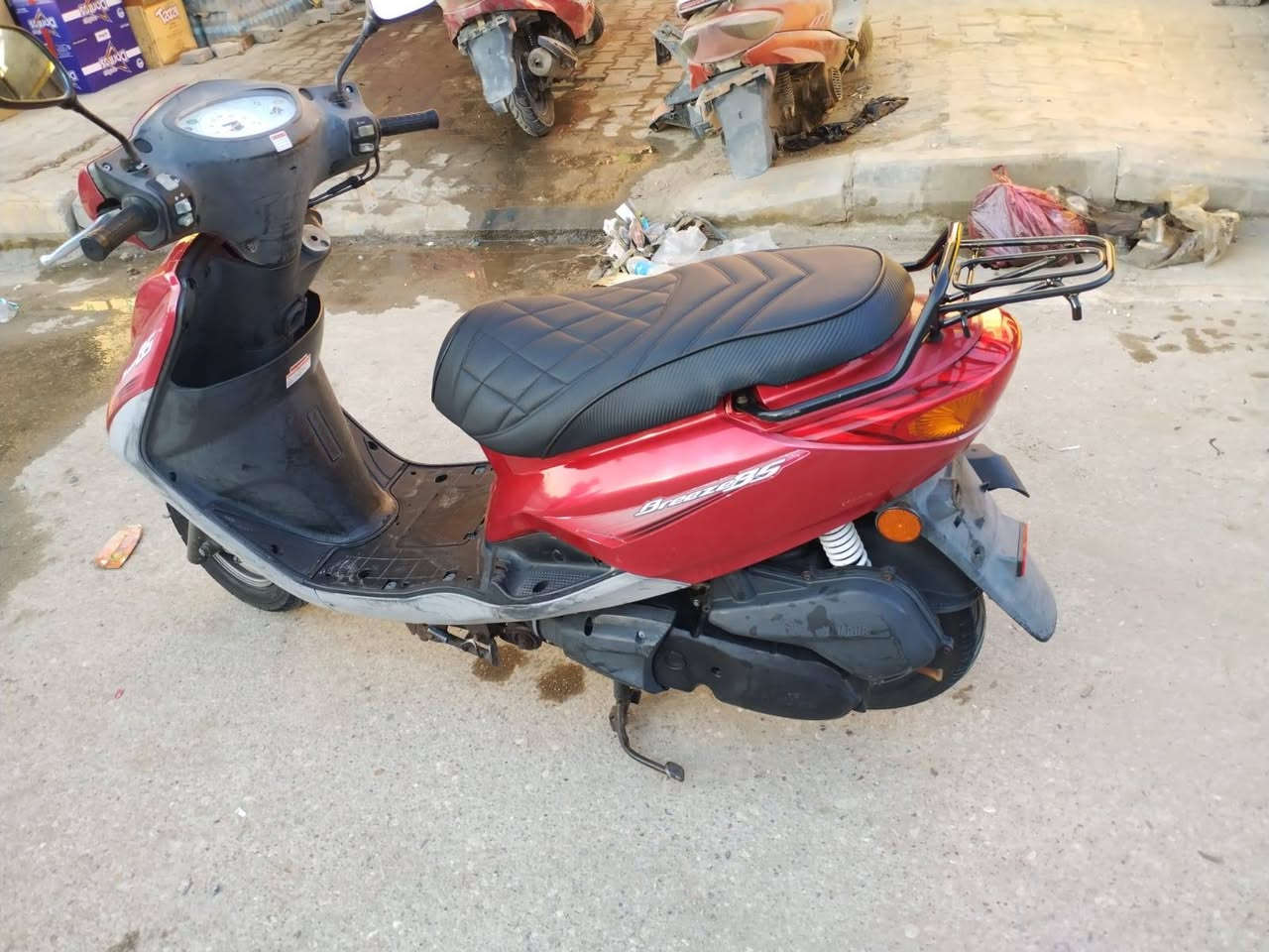 السلام عليكم دراجه ببغاء مكفوله كفاله عامه العنوان واسط كوت مركز 
***********
