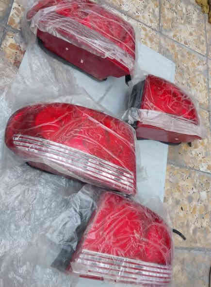 السلام عليكم ...                        
متوفر بك لايت سوناتا وفود اصلي كوري جديد وغير مستعمل .
للاستفسار :- بغداد/كراج الخالدي  ساحة الطيران / الشارع العريض 
ابو علي / ***********
