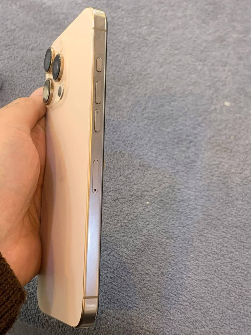 ايفون 16 برو ماكس 
اللون ذهبي
ذاكرة 256
بطارية 96
نموذج M شرق الاوسط
خط واحد
كامل ملحقات(كارتونه،كيبل،كڤر،لزكه)
الجهاز على الفحص مكفول كفالة عامة من كلشي وما مفتوح نظيف شخط مابيه 
  بلادي تفحصة وين ما تريد 
السعر 1400
مكاني الناصريه  للتواصل الاتصال على الرقم 
***********
