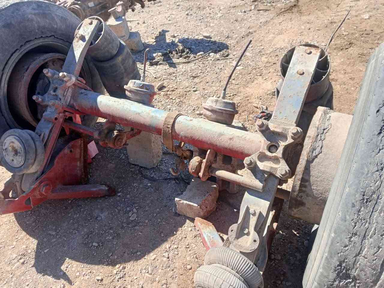 للبيع دنكير اوربي كامل هوه وقواعده  بس شده رفاع سعره9ورقه م***********
