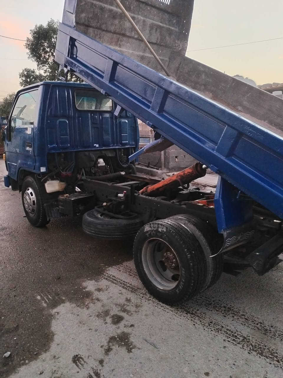 سلام عليكم داينه تيوته البيع مكينه 14 مكفوله رقمه انبار بسمي تحويل ثاني يوم سياره مكفوله من كلشي             هاذه رقم راعيه اني مكلف بنشر ***********
