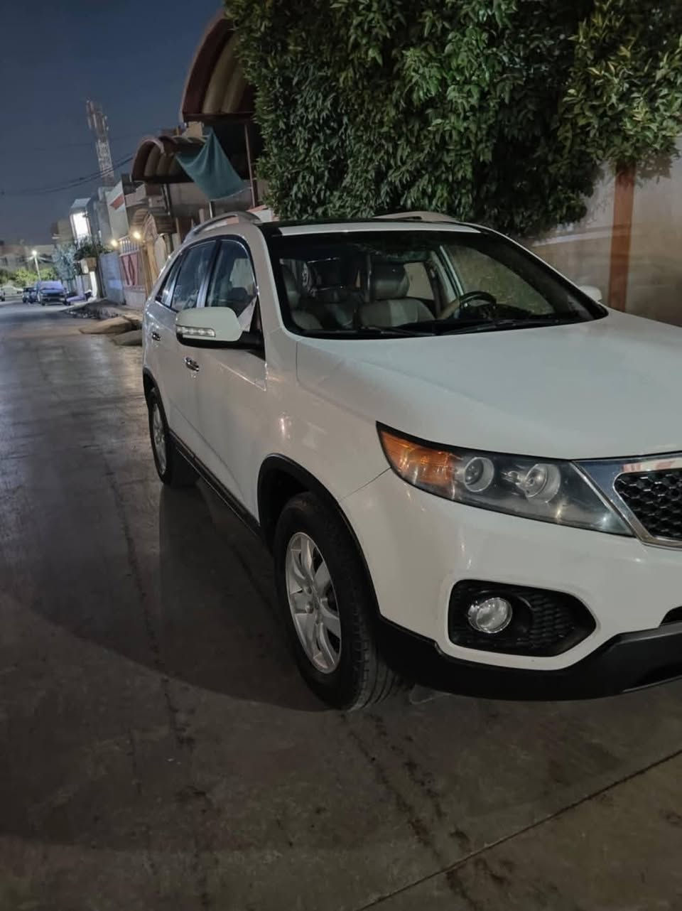 سلام عليكم
سورنتو للبيع خليجي 
موديل 2012
السياره فول مواصفات عدا البصمة 
سنويه جديد 
رقم نينوى الماني
السياره شرط تحويل 
بدون اي نقص 
كير محرك كله شرط 
4 سلندر 
تبريد 3 قطع
7 راكب 
السيارة نضيفه بدون اي نقص 
4 تايرات جديد 
على وضع الشركه 
سياره مكفولة عد شبر بل صندوك وملاحضة زغيرة بل سقف
مكاني موصل
السعر 148 وبيها مجال 
***********
