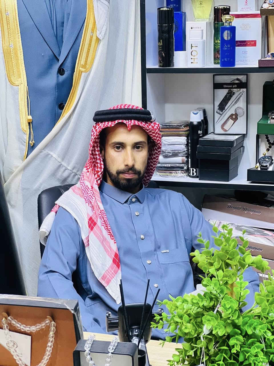 ✨ كشخة المسعودي للزي العربي ✨
نقدم لكم أفخم وأرقى مستلزمات الأناقة الرجالية الكلاسيكية:

🌟 تشكيلاتنا المميزة 🌟

• الدشداشة الرجالية الفاخرة

• العكل والشماغ

• اليلك ذو الوجهين

• الفروات الرجالية الشتوية

• شحاطات طبية مريحة

• تنسيقات مختلفة تناسب الذوق الكلاسيكي الراقي

📍 العنوان

الإمام عون (ع) - قرب أزياء كريم

👨‍💼 بإدارة أبو سيف المسعودي

📞 للاستفسار والتواصل

 الرقم:

***********
