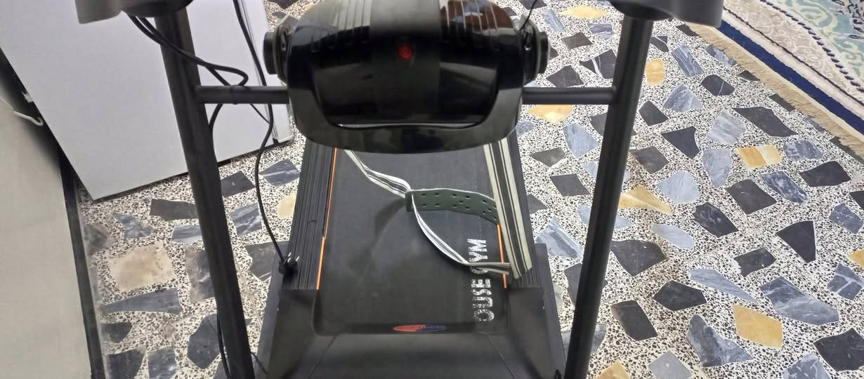 سلام عليكم جهاز ركص ومال ضهر جهاز نضيف
***********بي واتساب
