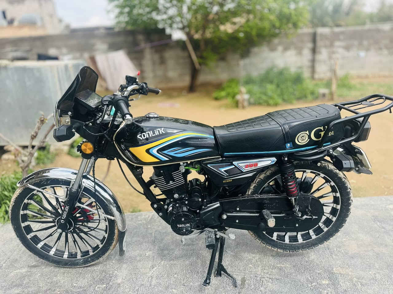 لسلام عليكم
سولنك ٢٥محرك٢٠٠جواكيج نضافه فول وضع الشركه تواير شركه
وصل ٨٥٠يمه زود حيا الله بصمات سويجات ورقه 
يرهم مراوس 
مكاني القائم حصيبه توصل خاص


**إذا كنت صاحب هذا الإعلان وتريد حذفه لأي سبب، رجاءا أرسل رسالة إلى الدعم الفني**