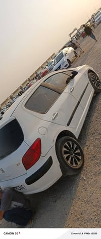 بيجو فرنسي 307 موديل 2006 محرك ابلاد  السيارة جاهزه من كلشي  تبريد ثلج...