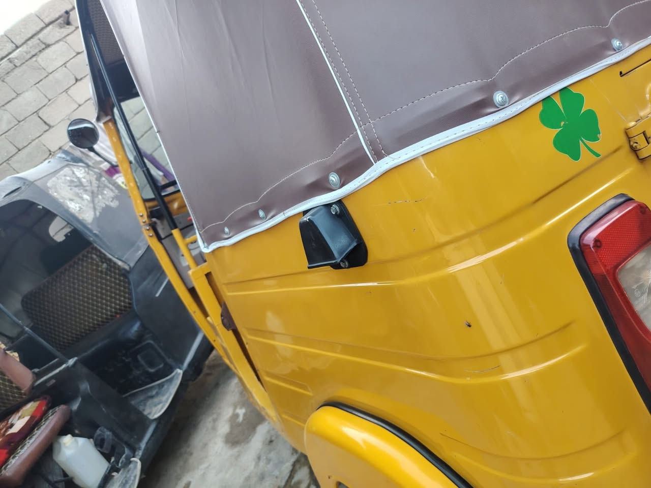 تكتك 20 للبيع رقم بصره مجفتا تجفيت شركه وكلجات بسمي ***********
