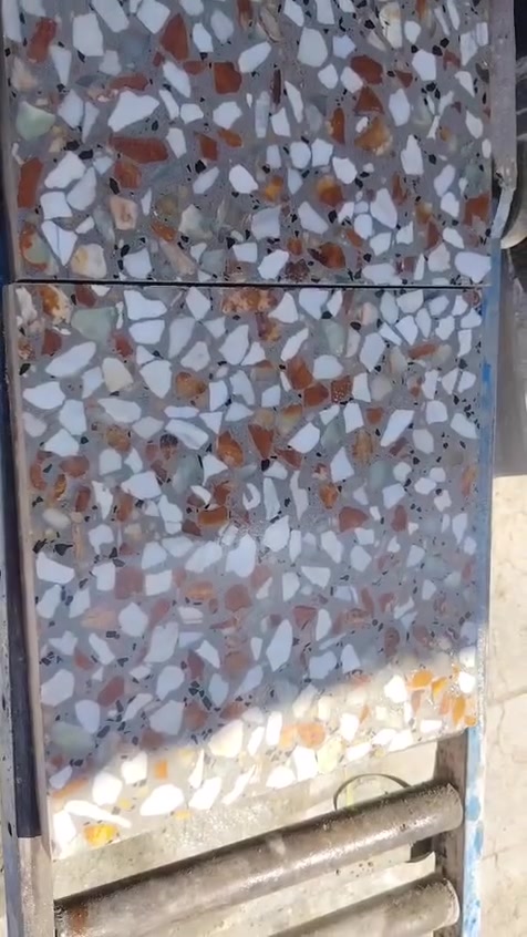 عرض خاص الى اهلنا في قضاء الشاميه كاشي موزائيك حسب الطلب سعرالمتر١٠ الاف والجلي الموقعي مجانًا معمل كاشي بركات الرحمن قضاء الشاميه العسكري الغربي ***********
