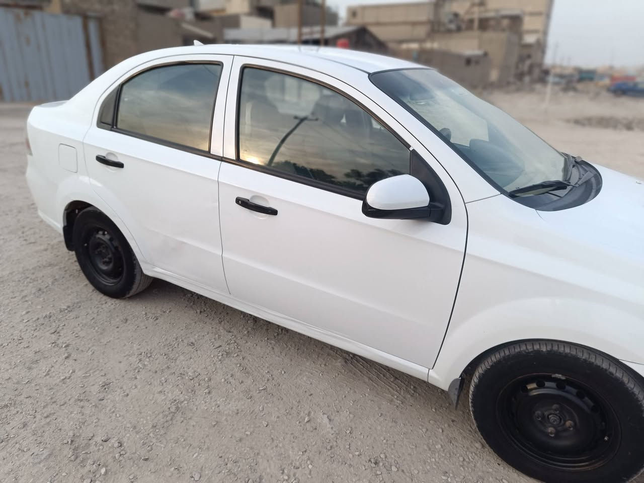 سلام عليكم افيو موديل 2011خليجي محرك مفتوح رقم كربلاء مكفولة سياره عد ا جاملغ امامي وربع بنيد صبغ فقط سياره جديده مكينه كير حداديه تبريد شغال كله كفاله وجديده ربع ما ذب عليه ترايك البصرة السعر 72وبيه مجال العنوان بابل قرب شريفه بنت الحسن ***********
