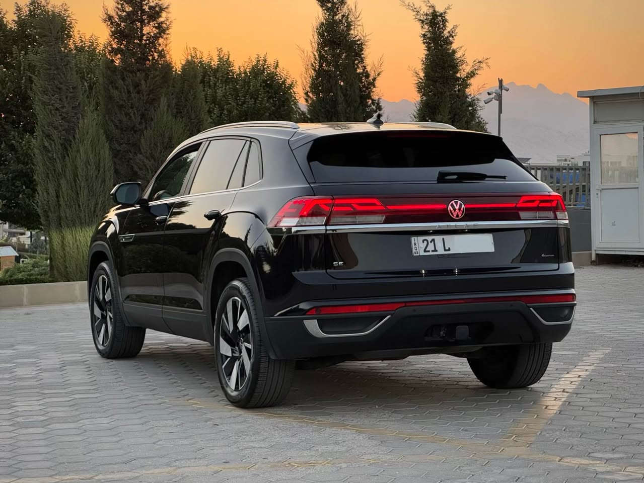كوردی / عربی 
‎بسم الله الرحمن الرحيم

ATLAS CROSS SPORT 2024 4MOTION
ماشەڵا سەیارەیەکی تایبەت و کەشخە و کەممەسرەف
تازە رەقەم کراوە سەنەوی و ڕەقەم تازەیە تا ٢٠٣١ 
مەکینە ٤ پستۆن ٢.٠ تۆڕبۆ هێزی ٢٦٩ ئەسپ 
گێڕ و مەکینە و تەحویل و غەرامە بە شەرت ✅
کامل سێرڤس کراوە و هیچ مەسرەفێکی تیا نیە
ویلی بیلادو چوار تایەی لۆکی شەریکەی لە ژێرایە
تەنها ١٥ هەزار میل ڕۆیشتوە 

نرخ 💵(( 255 ))💵 وەرەقە و معامەلە 

مواسەفات cross sport 4Motion
پانۆراما و پەردە و بەصمە و شەغال و سنوق جەگ
ناو قەیسی و کوشن جلد و کارەبا تەبرید و هیتەر 
٣٦٠ پلە ڕادار و پێشو دوا حاسە و کامێرە برێک بەصمە
پێشو دوا کامل لیدە عەلامات و عەتەر و بەگ لایت 
لایتەکانی دەبڵ عەدەسەیە و لەگەڵ سوکان ئەسوڕێ شاشەکەی gesture control واتە لەمسی هەوایی
لیدی بەرپێ و تەبرید و پانۆراما کامل بە لەمسە
سوکان جلد و هیتەر و ڤۆلیۆم و دیاری کردنی خێرایی
نیزامی CarPlay و Android app ی وایەرلێس
گێڕ ماوس و گێڕ سوکان و keyless 
زۆر مواسەفاتی تر …

سەیارەکە بۆنیت و چەمەلغی بۆیاخە بێ ناو گرتن بێ شانصی  ئێرباگی شانەکان و سوکانی تەقیوە 
هەموو پاچەکانی وەک شەریکە چاککراوە بەشەرت

ڤیدیۆی کامل سەیارەکەم لایە کڕیار داوا بکات ✅

📍شوێن : سلێمانی 

***********☎️
ڤایبەر و واتسئاپی لەسەرە 
—————————————
اطلس موديل ٢٠٢٤ كروس سبورت فور ويل 
ماشاءالله سيارة راقية و فخمة جدا و الاقتصادية سنوي جديد ٢٠٣١ و باسمي و تحويل مباشر 
محرك ٤ سلندر ٢.٠ تيربو قوة ٢٦٩ حصان 
گير و محرك  و تحويل و غرامة بشرط ✅
سويت كامل سيرفس بدون اي نقص 
ماشی ١٥ الف میل فقط

سعر 💵(( ٢٥٥ ))💵 ورقة و بيها مجال 

مواصفات:4motion  cross sport
بانوراما و بصمة و تشغيل عن بعد و جنطة شفط 
داخل مشمشي جلد و كهربائي و تبريد و تدفئة و خزن
٣٦٠ درجة رادار و حساس امامي و خلفي و كاميرا 
لايت امامي و خلفي كامل LED مع علامة و جمبر
 لايت امامي دبل عدسات و متحرك مع ستيرن 
دگم مال بانوراما و مصباح و تبريد كل لمس 
شاشة كبير بيها نضام  gesture control 
نضام Carplay &android لا سلکی 
ستیرن جلد و تدفئە و فوليوم و تحديد سرعة 
گير ماوس و گير سبورت ستيرن و keyless
بعد هواي مواصفات…

بيها بنيد و جملخ صبغ بدون دواخل و بدون شاصي بشرط ارباك ستيرن و برده طاك و راجع نفس بلادي

عندي فيديو كامل سيارة شراي آطلب و تدلل ✅

📍عنوان السيارة: سليمانية 

***********☎️
فايبر و واتساب موجود السليمانية, العراق
