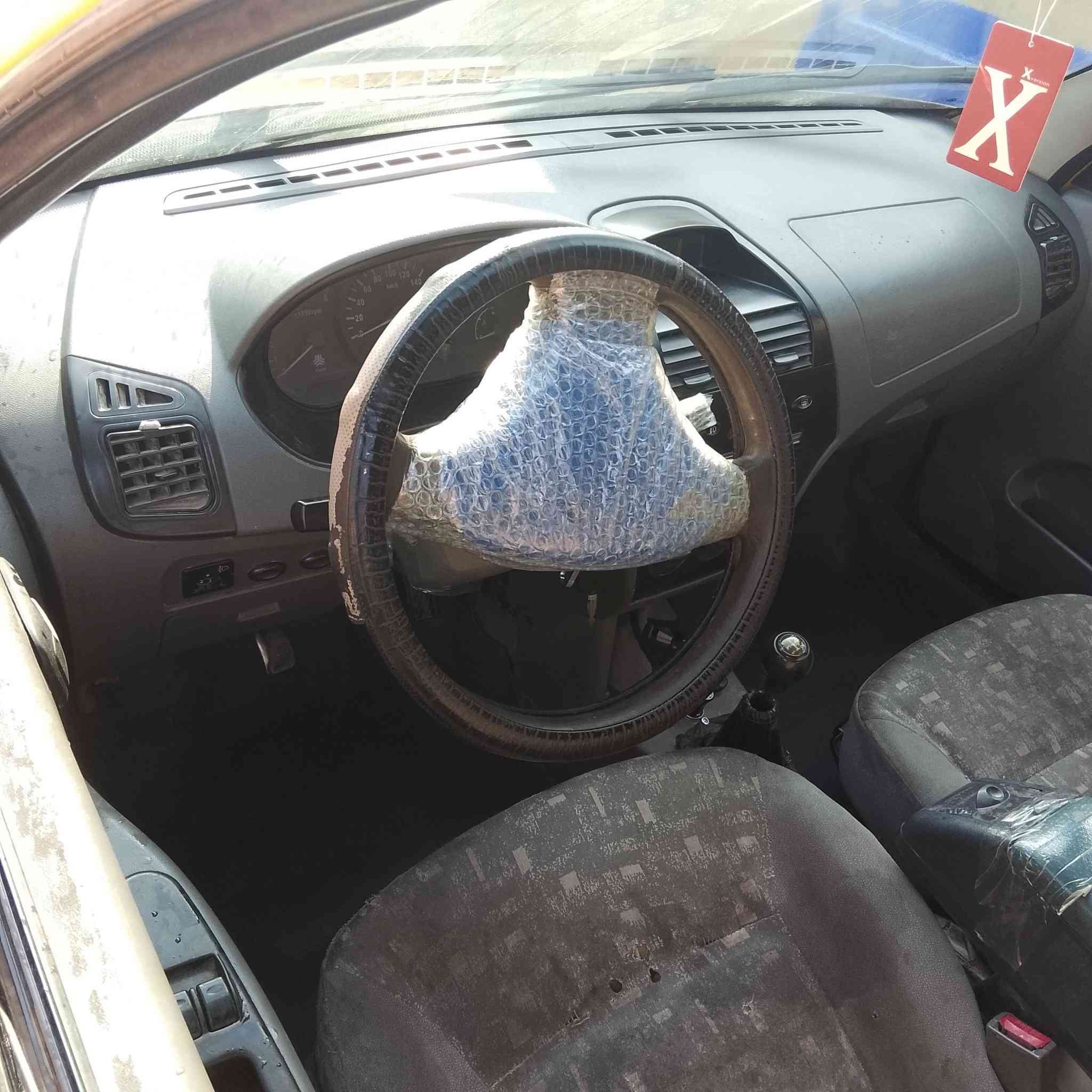 طيبه ٢٠١٥ كير مكينه نضاف تبريد شغال سنويه مساقطه سياره ممطلوبه ولا ربع مصفره من كلشي راعيه جارنه السياره بيهه خياسات دوس  وبيهه ضربه ع بارد بالجنطه بسيطه سياره عضمهه نضيف نصبه حلوه  مكان كوت حي الجهادد. السعر ٣٢
***********
