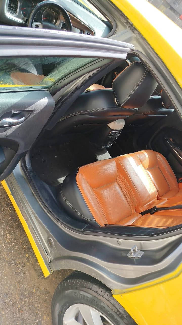 شارجر,2014ادوات ادوات ادوات
بيه رقم او سنويه طبق الاصل 
امسجله خط السياره
مكينه 5700
حداديه نص عمر 
تاير  نص عمر
مكاني السماوه
السعر60
امراوس عادي ترهم 

***********
***********
