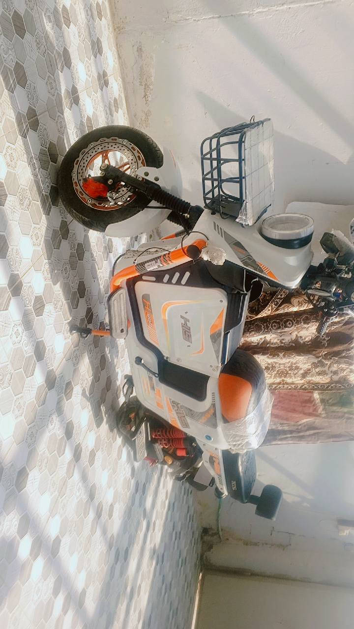 للبيع H900
دراجه خمس بطارات  مديل 2026 بيها بك ودبل اشاره اربع سرع سرعتها 100 مستخدم شي قليل 
بعدها جديده سعر550وبيها مجال 
اي استفسار ***********
