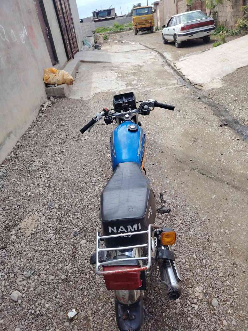 السلام عليكم ماطور للبيع موديل 2017 4 كير محرك ما مفتوح كهربائيات كامل مابي عيب سعر 225 ربي مجال شراي راسلني او خابرني وتدلل ***********
