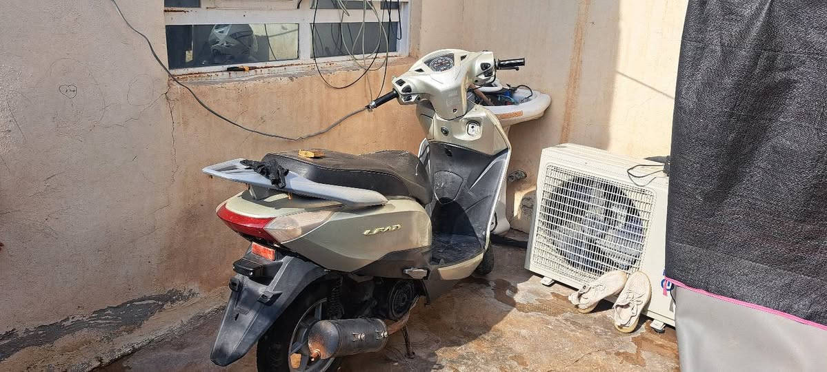 السلام عليكم دراجة ليدي حديث دراجة نضيفة مجفت مرة وحدة كلة شغال رقم تلفون ***********و
