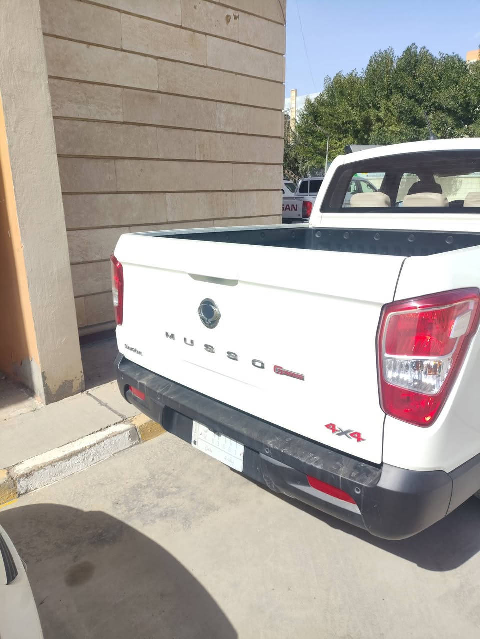 سياره للبيع دبل قمارة كوري بسمي موديل 2022 مكفولة السعر 24 ألف دولار وبي مجال رقم الهاتف ***********
