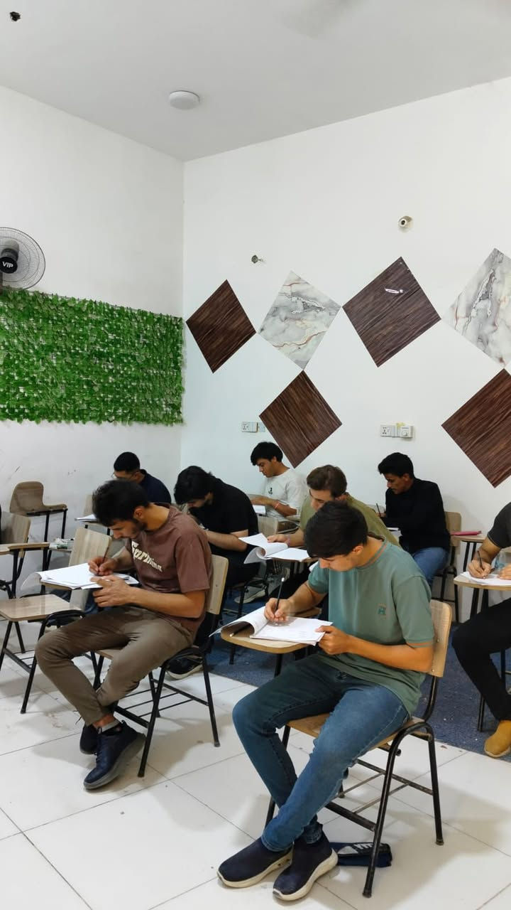 الامتحان المركزي لطلبة السادس الإعدادي الأبطال 📢
​في الفصل الثالث لمادة الرياضيات، وتحت إشراف الأستاذ المبدع الدكتور أحمد الخالدي..
​لأن التميز لا يأتي بالصدفة بل بالحرص والمتابعة المستمرة، خطوتكم الثابتة نحو تحقيق الدرجة الكاملة (100) في الامتحان الوزاري تبدأ من هنا. مع الدكتور أحمد الخالدي، الرياضيات تصبح أسهل والقمة دائماً مضمونة! ✨
​📍 العنوان: النجف / الحيرة - قرب بلدية الحيرة - مقابل المتنزه.
​📞 للإستفسار والاتصال:
*********** – ***********

