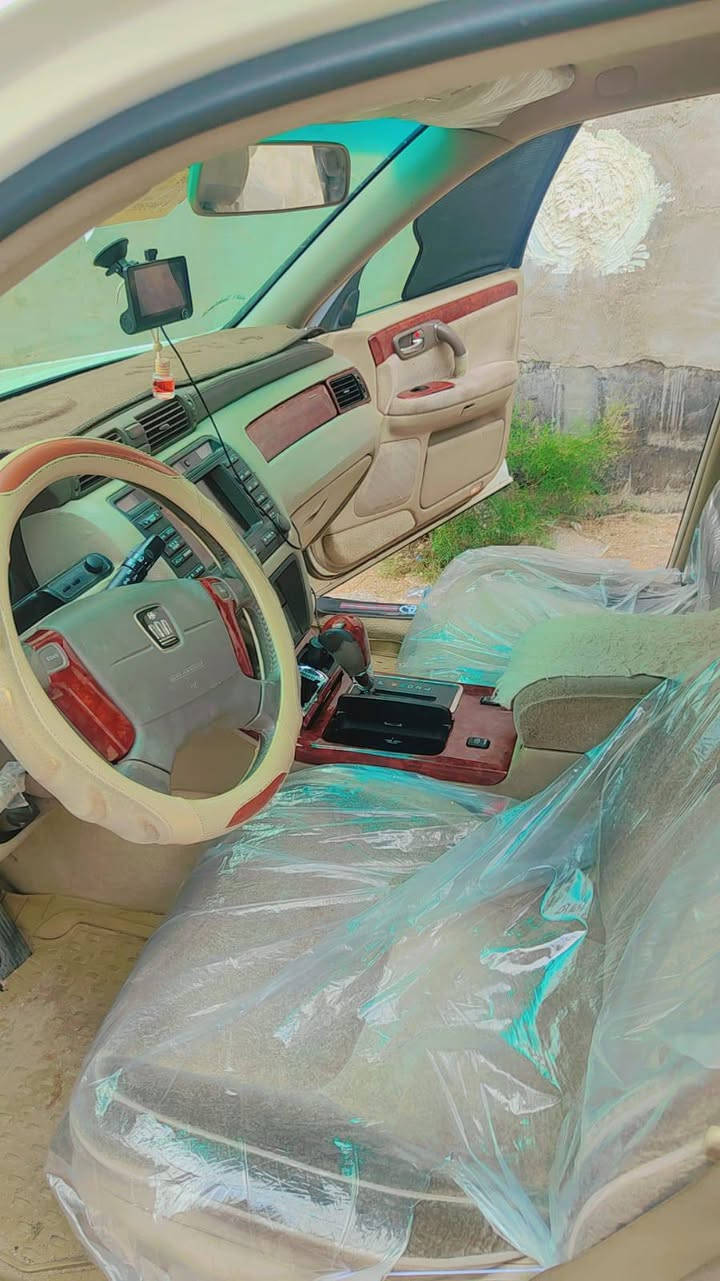سياره  تيوتا جنون (ملكه ) ابيض لؤلوي محزم  موديل 2001 مواصفات مراءه شفط فول مواصفات ما عدا الفتحه رقم بصره تحويل ثاني يوم سعر 145 بيها مجال بسيط
بيها باب مبدل باليابان لي ورا لعبري وبدلنا ل كير مالها ضل ما ينمر
رقم التواصل *********** مكلف بالنشر
