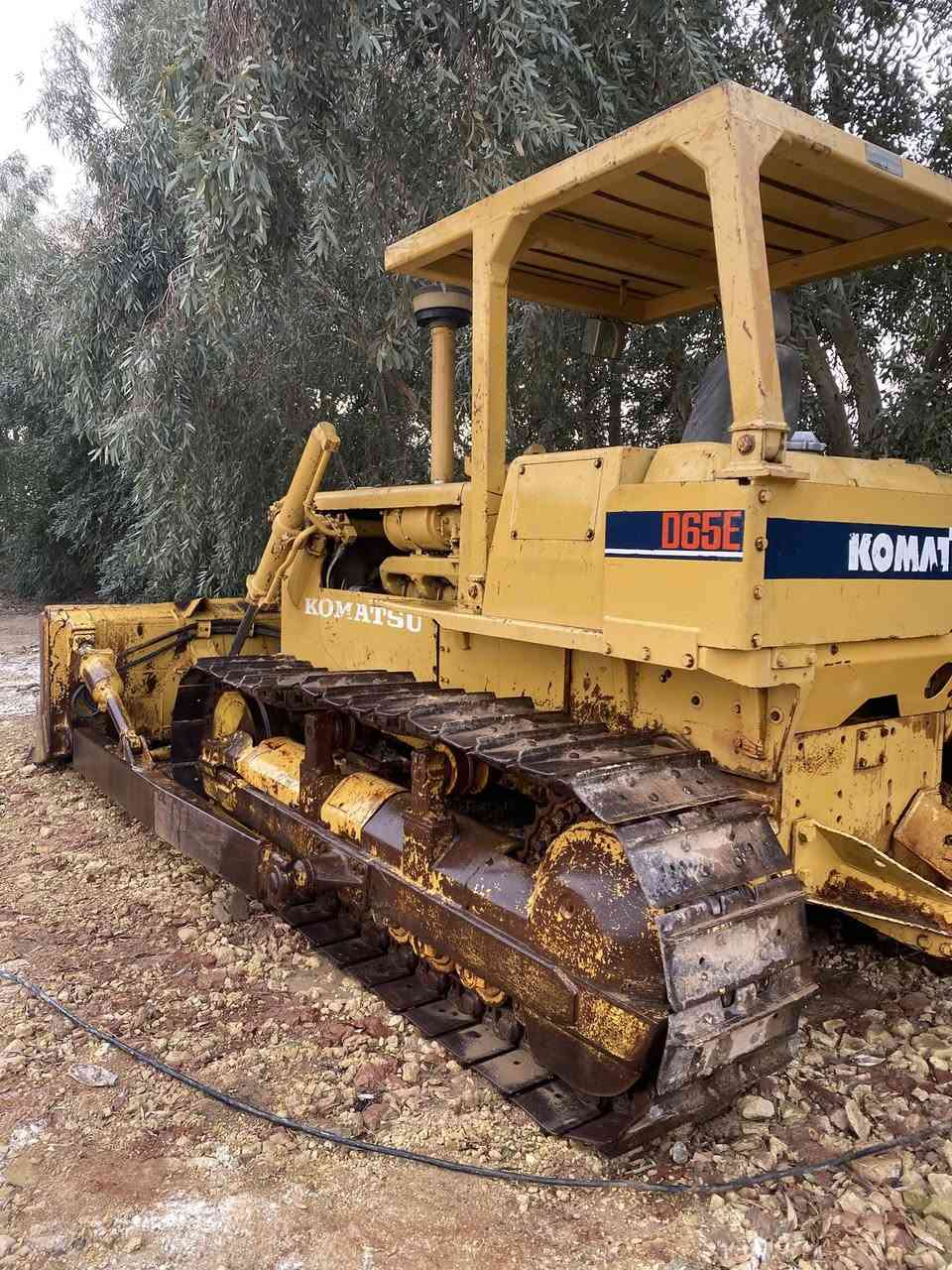 البيع بلدوزر كوماسكو حجم 65مكفول كفالة عامة ستفسار كثر نتصال ***********
