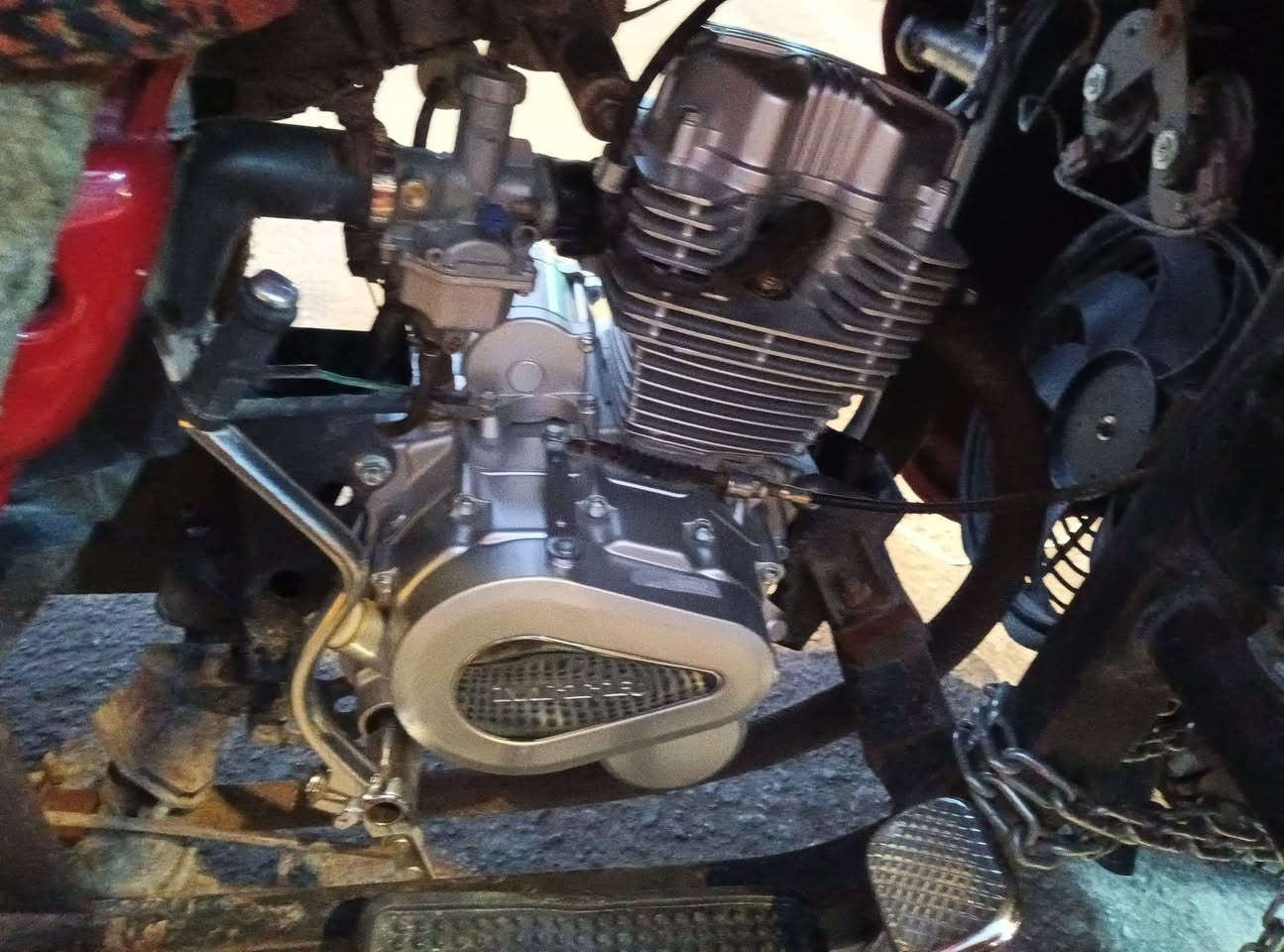 سلام عليكم ستوته للبيع رقم اسود موديل 2009 غراضها كلها جديده معمره وكامله مكانها نجف ***********
