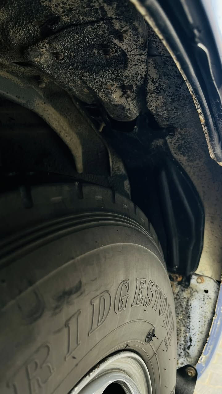 السلام عليكم كوستر موديل 8️⃣ لبيع سياره جاهزه بسمي هيه مرور صفر مكاني سماوه 
الاستفسار اتصل وبيك خير وتدلل 
***********
