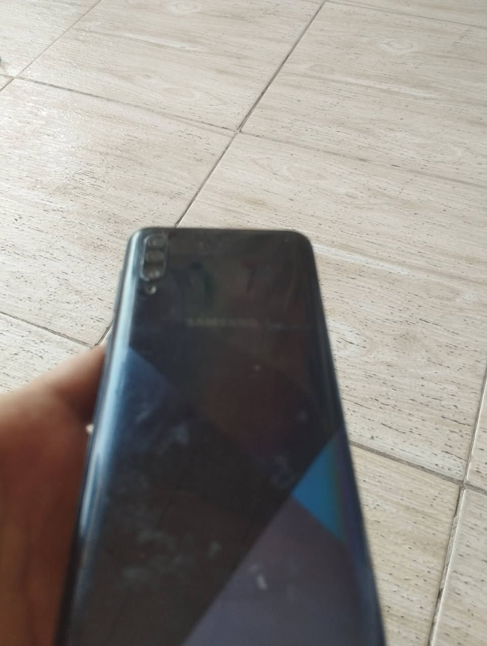 سلام عليكم جهاز samsong A30s جهاز مبدل شاشه وبصمه متوقفه ذاكره 128 السعر 75 قفله المكان كربلاء القادسية للاستفسار ***********
