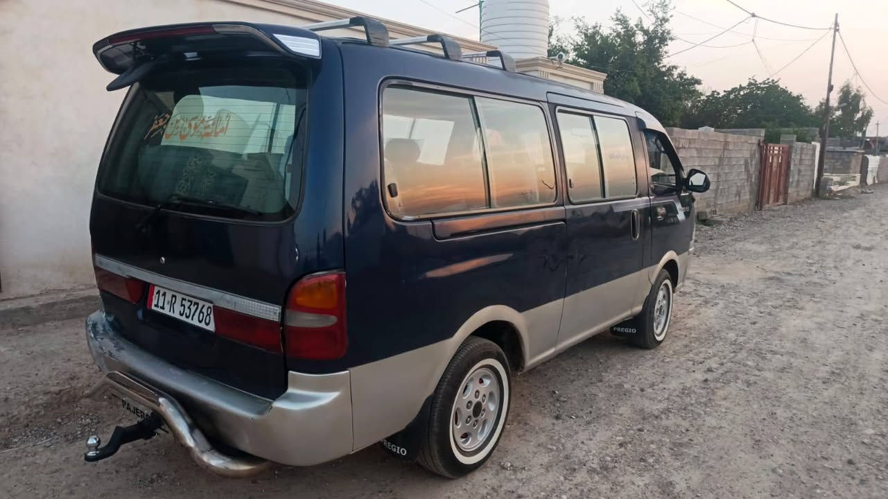 السلام عليكم
بريجو للبيع 
مديل 98 كامل المواصفات سيارة ع وضع شركه بلاديه ٤ شواصي جدد بلاديات مكينه كير اكسل صدر امامي وخلفي تخم تاير باتري جديد غرفه وضع شركه ماملعوب بيها باسمي رقم بغداد مصفره هيئه وغرامات سعر 77 قفل 🔒***********
