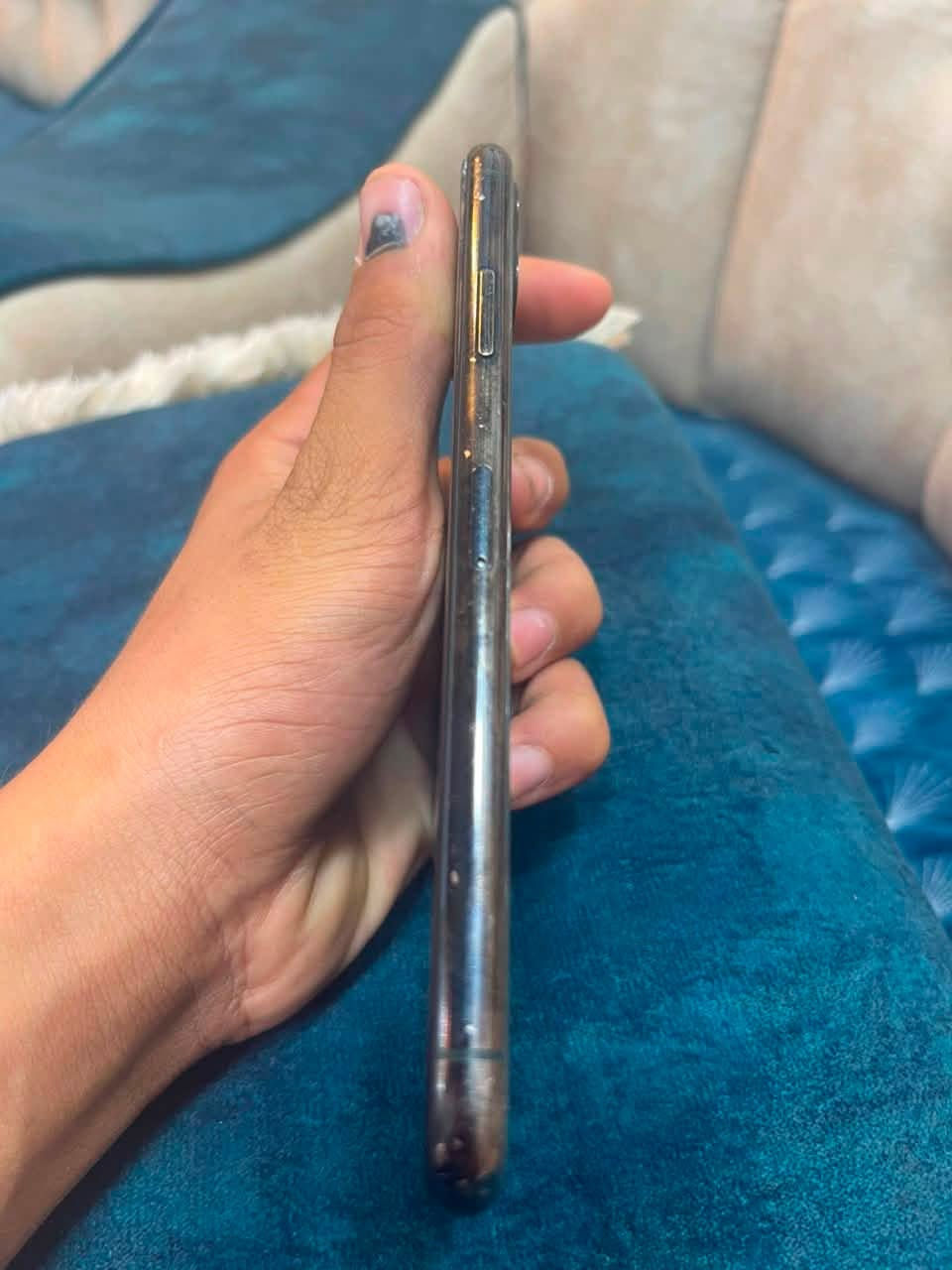 ‏سلام عليكم iPhone 11 Pro Max
شرط ما مفتوح ‏التلفون بي خط بل شاشه ‏وضهر مكسور ‏ذاكرة 64￼


**إذا كنت صاحب هذا الإعلان وتريد حذفه لأي سبب، رجاءا أرسل رسالة إلى الدعم الفني**