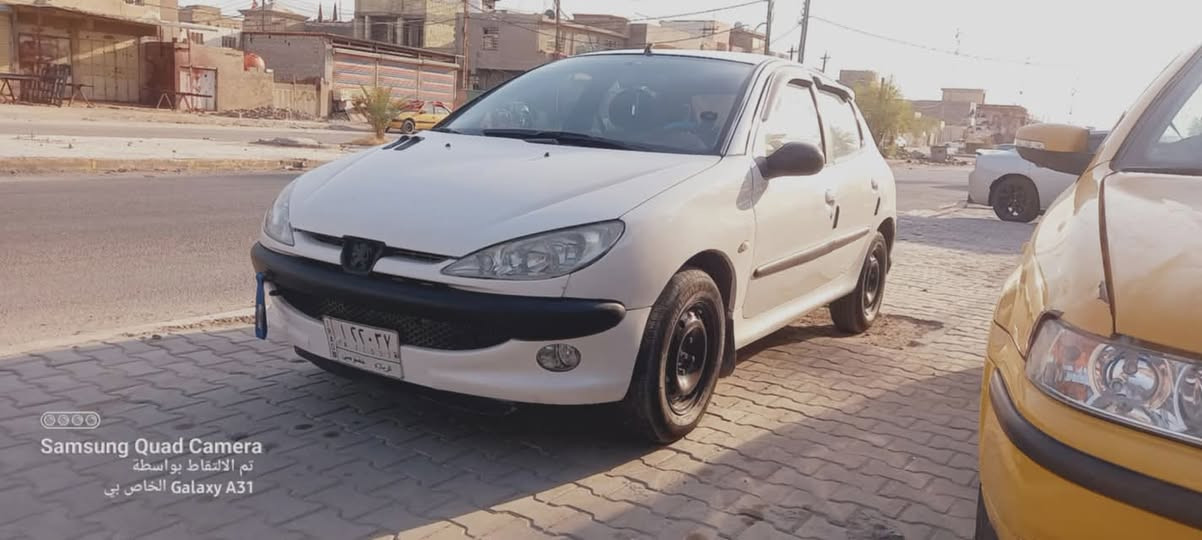 السلام عليكم. بيجو 206   .. موديل2009
صبغ حزام بدون ضربه. بس طخه بسيطه بلجامغ الايسر. شاشه تبريد. المكينه تنقص دهن. حتى ما اغشك. السعر 38 
. *********** وات ساب فقط
