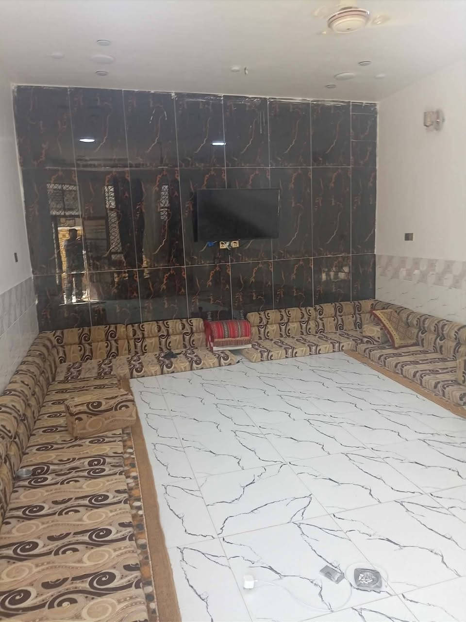 بيت مصفر مساحته 200 كوت حي الجامعه
الاستفسار ع رقم ***********
