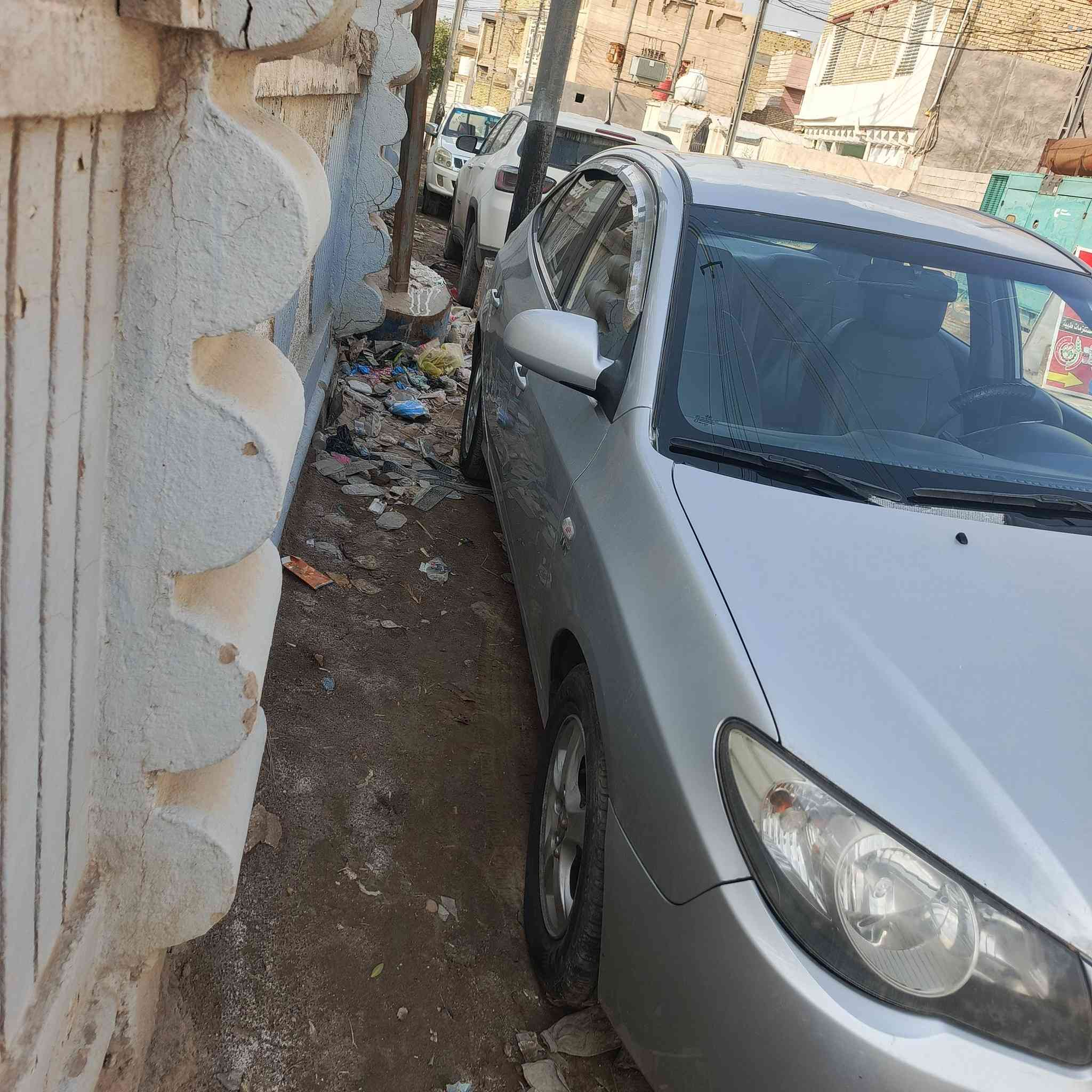 سلام عليكم
النترا موديل 2009 سنويه ورقم انكليزي متومه 
مكينه وكير مكفولات سياره نضيفه العنوان شطره
السعر45 
الرقم-***********--
