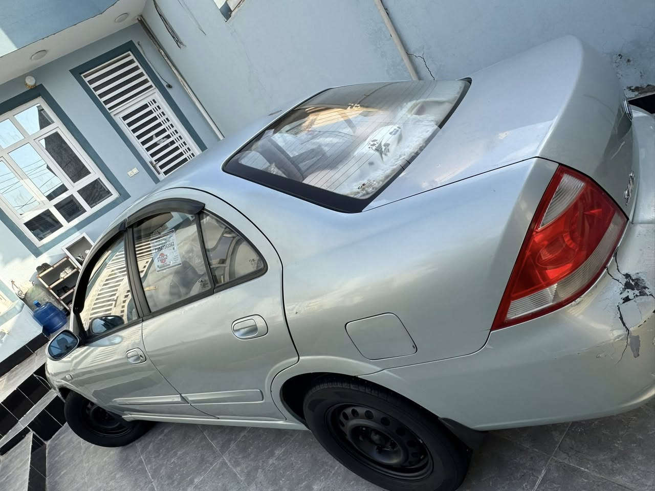 السلام وعليكم للبيع نيسان سامسونج سني كوري 2007 تبريد تتفئه كهربائيات تخم تاير صدر خلفي امامي كله جاهز بدون نقص لايت زنون عالي ناصي دواخل كله جديد بدون اي ضربه السياره مكفوله مكاني ديالى المقدادية السعر 73 وبيها مجال ***********
