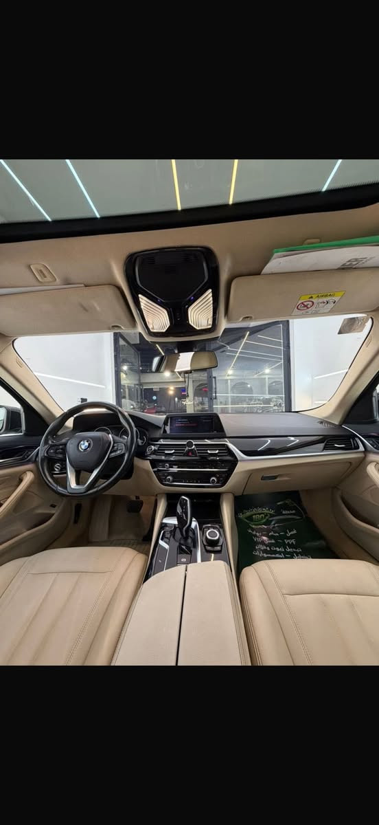 BMWحجم ٥٢٠ موديل ٢٠٢٠ وكاله العروش فول مواصفات مكفوله***********
