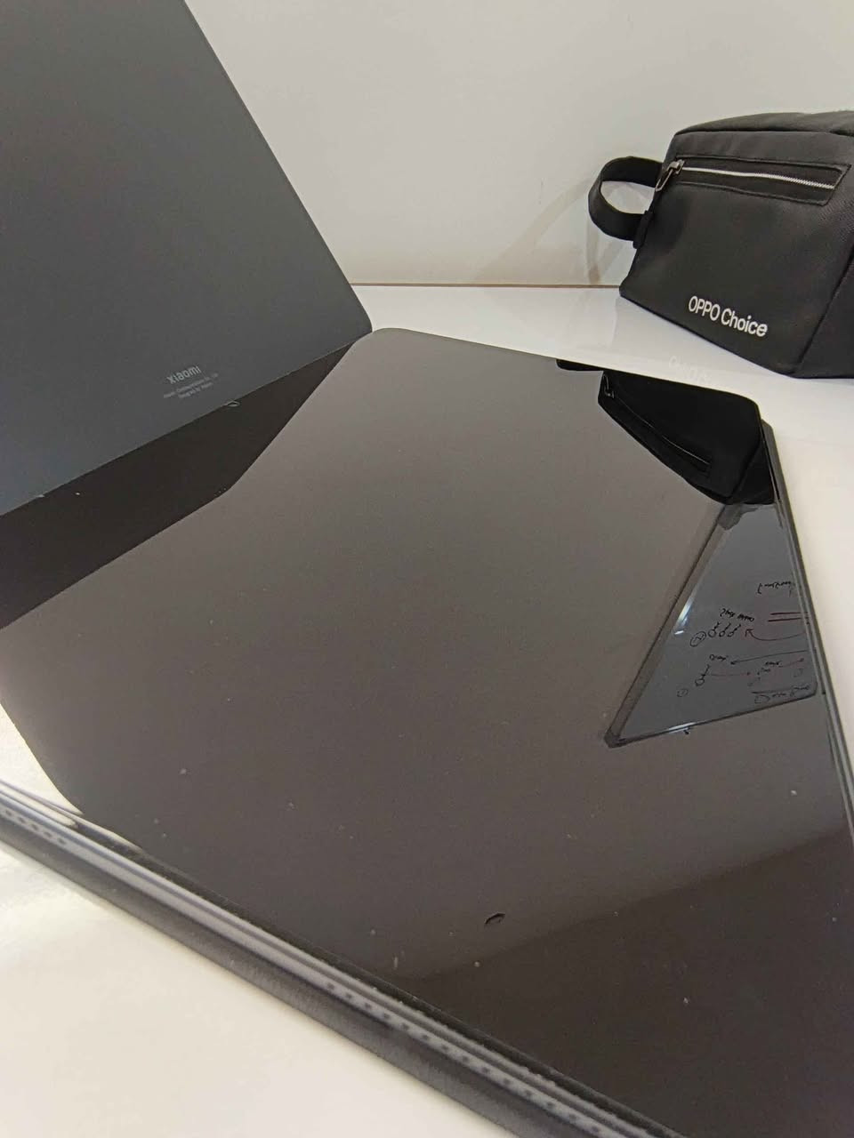 🔥 Xiaomi Pad 6S Pro 2024 – وحش البادات
🖥️ شاشة 12.4 إنج 3K 144Hz
🚀 Snapdragon 8 Gen 2
💾 512GB | 🧠 رام 16GB
🔋 10000mAh | ⚡ شحن 120W
🔊 6 سماعات Dolby Atmos
🎮 ببجي 90 فريم (120 قريباً)
✨ نظافة 100% – مثل الجديد
📦 أغراض كاملة – كارتونة وشاحنة 120w 

الكيبورد اصلي سعره وحده ١٤٥ الف ابيعك كامل مع الباد

سعره ٦٠٠ بي مجال بسيط 
***********
 واتساب فقط النجف, العراق
