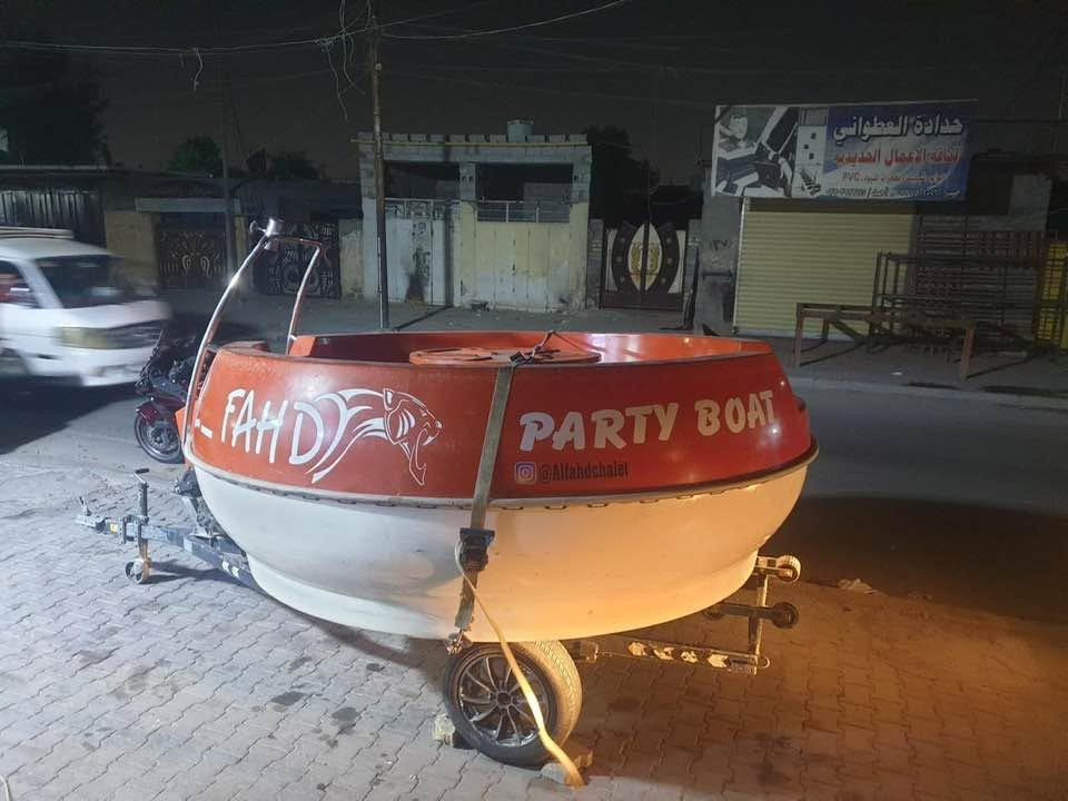 زورق دائري مع محرك ياماها ياباني جديد فتح كارتون حجم ٢٥ سيسي
للبيع 
موقعه بغداد الدورة البوعيثه
بدون عربانه 
***********
