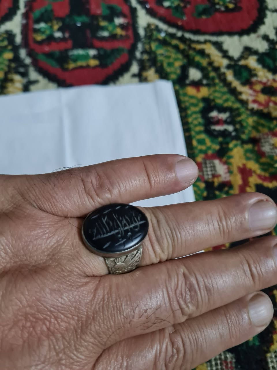 5 محابس قديمات عطف م واحجار نادرة يشهد الله مضمومات من زمن كملن وسعره للأمانه مناسباتت
*********** وات ساب موجودصود مع شفت العبد تفاحي يماني أخضر ومصور وحيد القرن واضح
