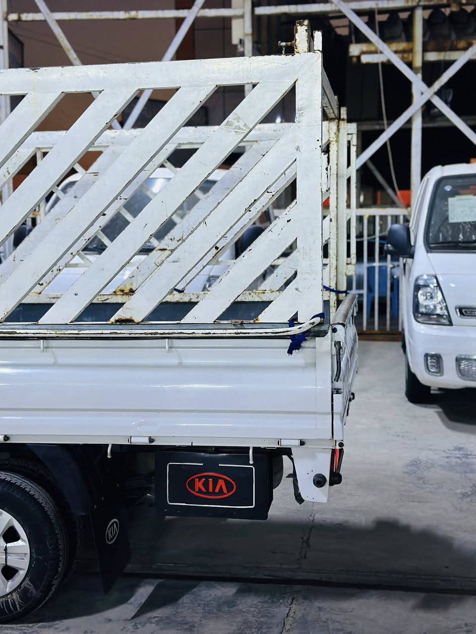 السياره حيل جديده بأسمي محجره وكامله تبريد ثلج 

بيع او مراوس المكان بابل الحمزه الغربي للاستفسار 

***********///***********☎️
