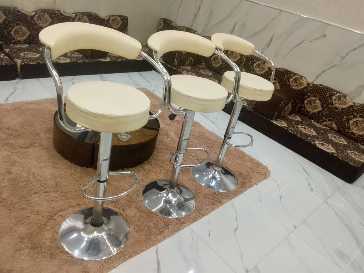 ثلاث كراسي بحاله الوكاله للبيع 0797260220


**إذا كنت صاحب هذا الإعلان وتريد حذفه لأي سبب، رجاءا أرسل رسالة إلى الدعم الفني**
