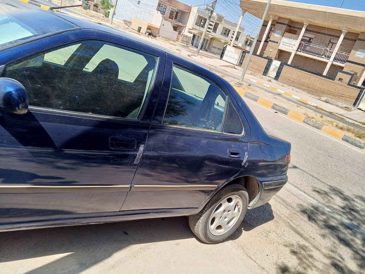 سلام عليكم بيجو 406موديل 2001رقم بغداد سنويه إلى 2027سعر 40رقم التلفون ***********
