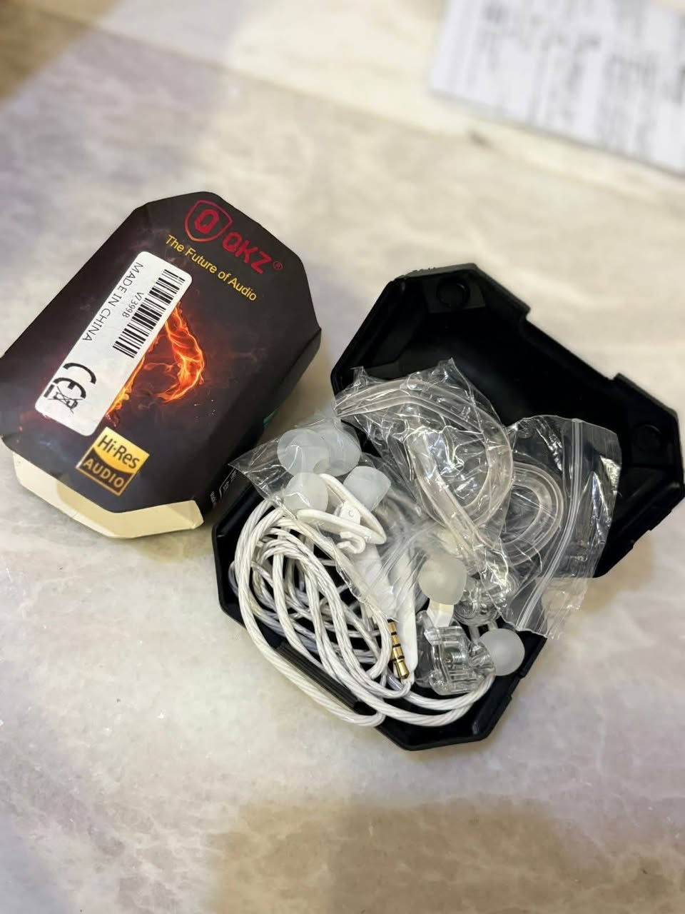 متوفر هيتفونات سلك ماركات اصلية انواع و اشكال مختلفه جدد لوك شرط الفحص . سعر القطعه الوحده 5000دينار فقط


**إذا كنت صاحب هذا الإعلان وتريد حذفه لأي سبب، رجاءا أرسل رسالة إلى الدعم الفني**