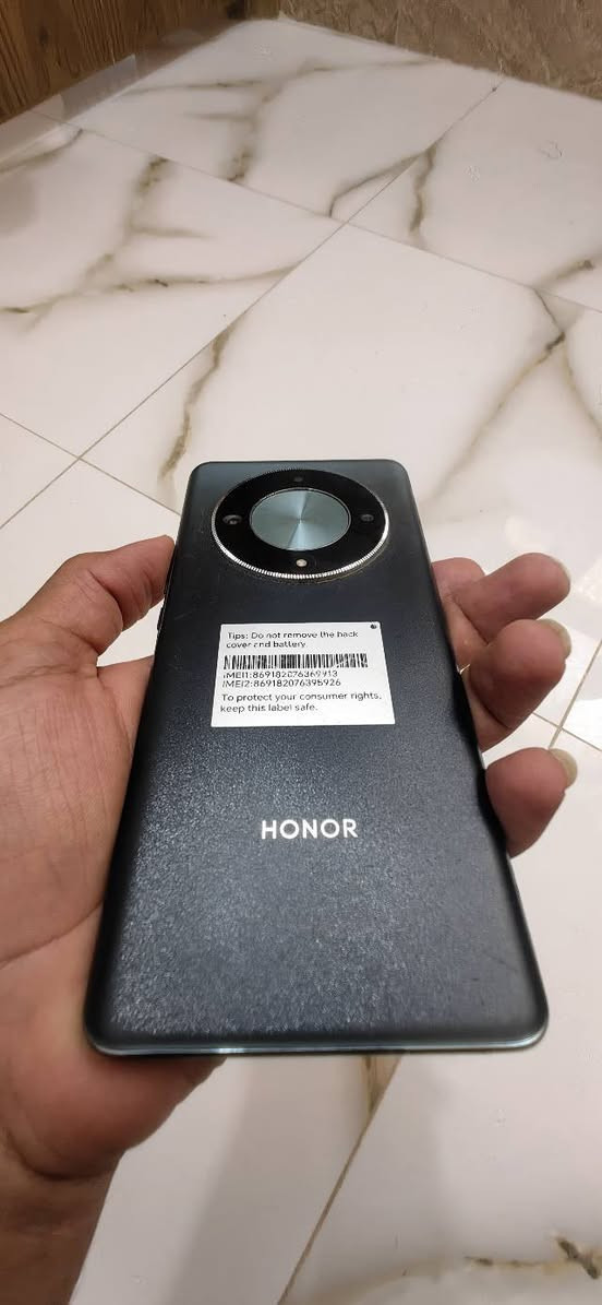 Honor X9B ذاكره 256 .شحن سريع رام 16
 مامفتوح مكفول فقط السماعه الجوه مزروفه ب 240 بيع او مراوس غراض كارتون وهتفون وحافضه فقط كربلاء, العراق


**إذا كنت صاحب هذا الإعلان وتريد حذفه لأي سبب، رجاءا أرسل رسالة إلى الدعم الفني**
