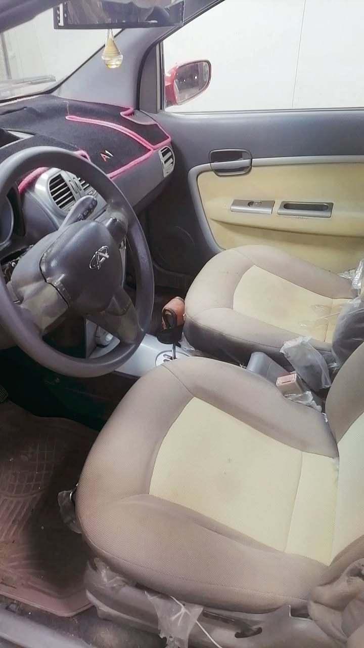 السلام عليكم ورحمة الله وبركاته
شيري اي وان موديل 11 مكفوله من الصبغ كير مكينه خير من الله السعر 43 وبيها مجال رقم بغداد انكليزي بسمي مكان السياره بغداد ***********
