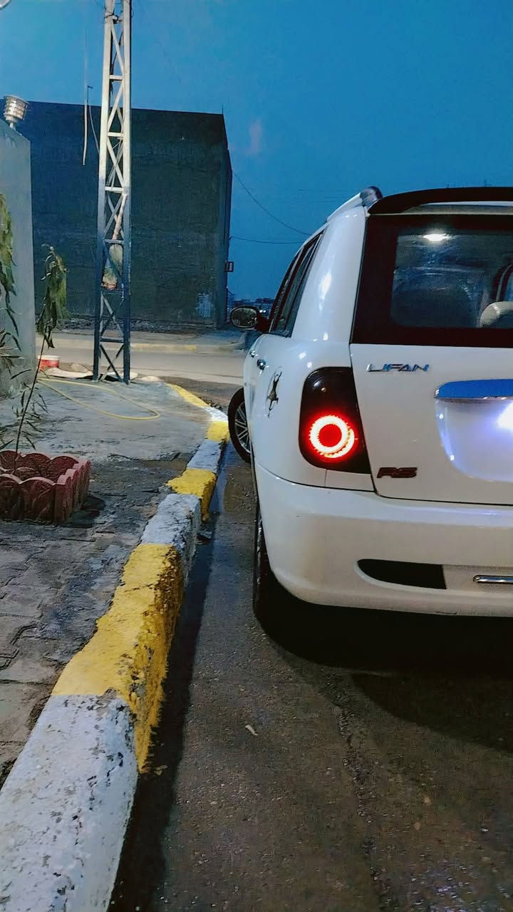 سلام عليكم ورحمة الله وبركاته
ليفان ٣٢٠ موديل ١٣ مكفول من الصبغ والتبديل السعر ٣٨

كير ومكينه شغال وتبريد شغال

مكان المحموديه الاتصال على الرقم ***********
***********
