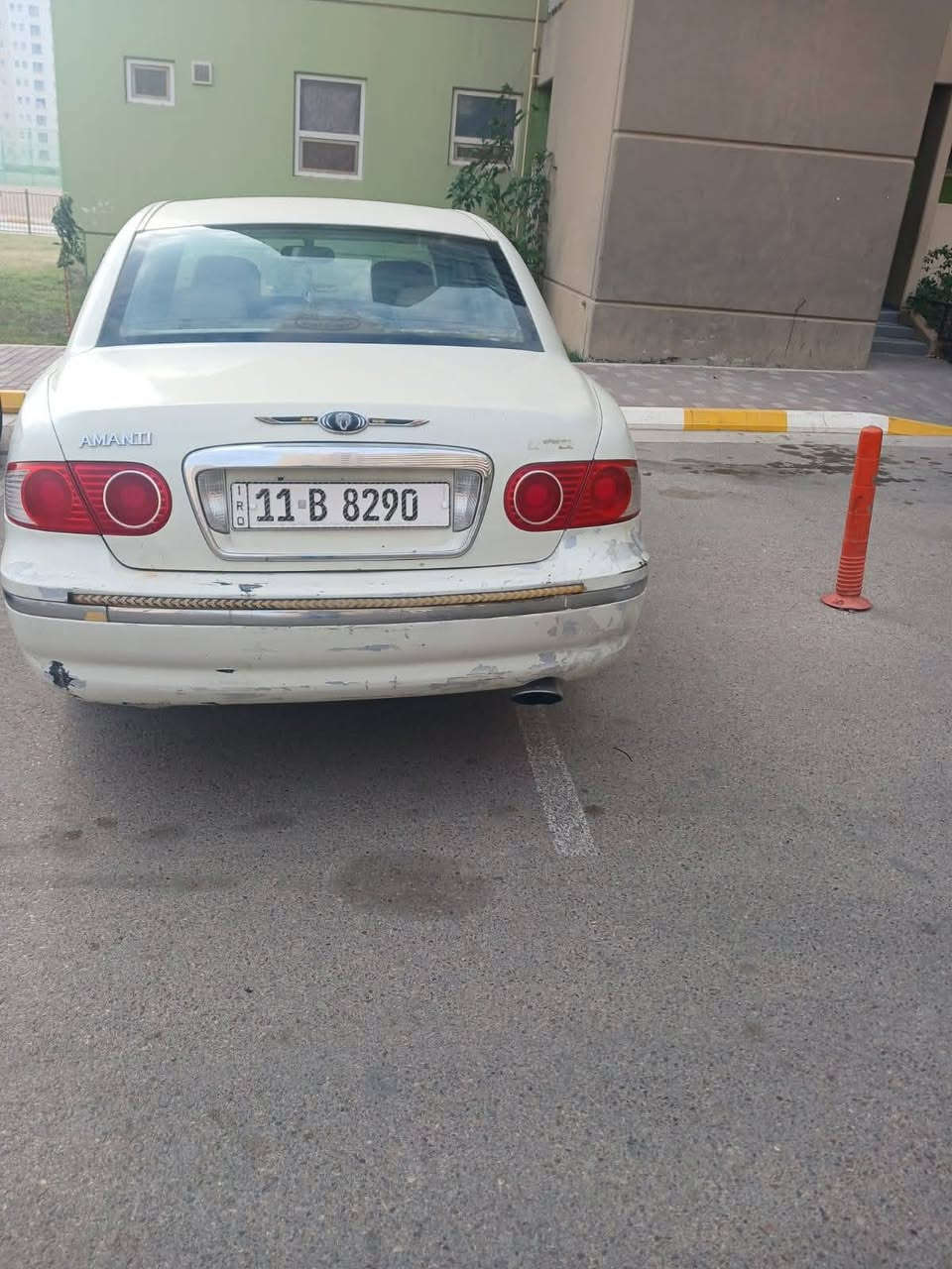السلام عليكم للبيع  سياره أمانتي مديل 2005 بغداد حي السفير قرب الشماعيه. 46وبيه مجال. رقم الهاتف ***********

