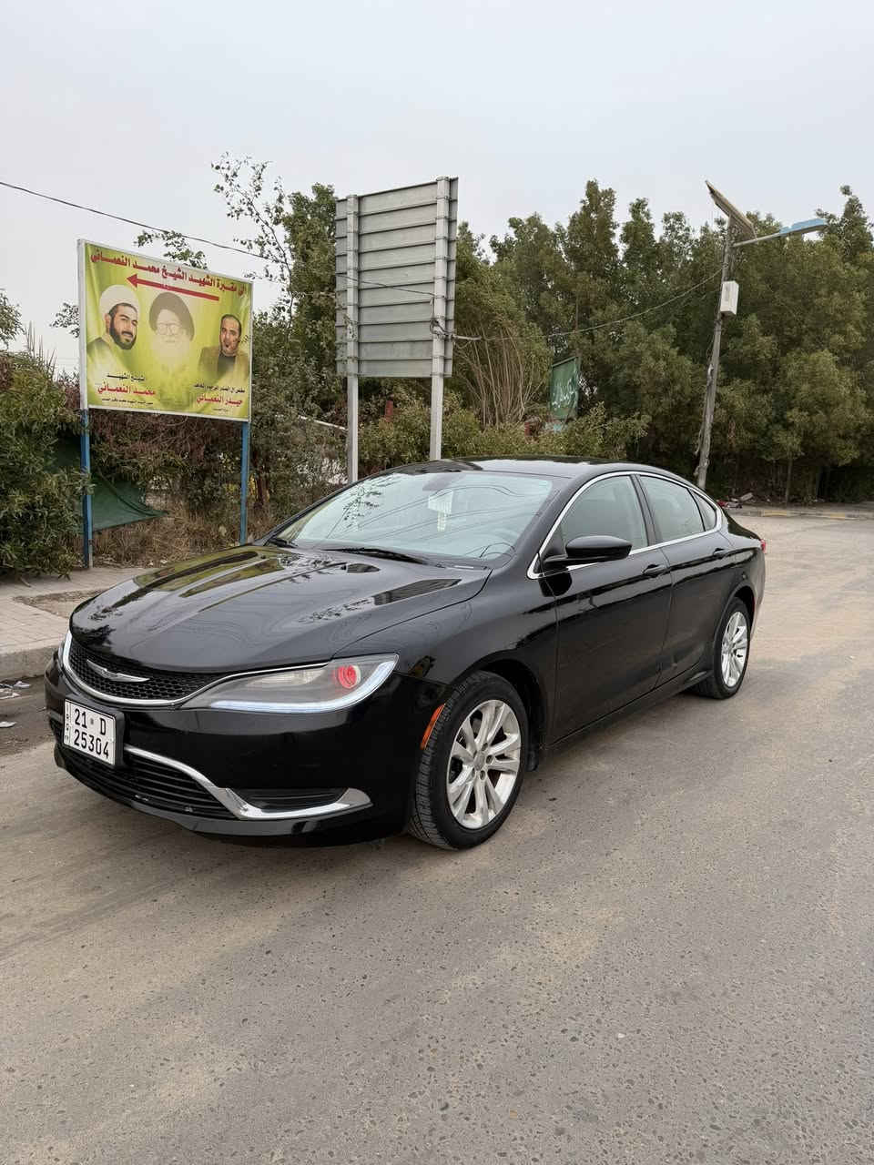 السلام عليكم
للبيع كرايسلر c200 
موديل 2015 
محرك 2400
- مواصفات السيارة 
- شفتات ستيرن
- كشنات كهرباء
- لد امامي
- كشنات تدفئة
- بصمة تشغيل
- بصمة ابواب
- بصمة جنطة
- مانع انزلاق
- تحكم استيرن
- شاشة صغيرة
- وباقي المواصفات
السعر ٩٤ وبيها مجال قليل
حادث السيارة فقط دعاميه بمريكه// بلعراق بيه باب خلف السائق مصبوغ ونصف الجنطه بدون دواخل برمجة كاملة
رقم جديد وهزه جديده ٢٠٢٦
تريد وكاله تريد تحويل 

***********
