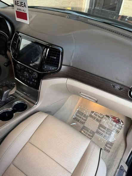 تحيه طيبه 
جيب  2020 اوفرلاند وكاله هارلم  
‎ماشيه ٣٩،٠٠٠  حقيقي شرط الفحص  
 
‎كفاله بدون صبغ بدون ضربه  حتى دعاميات مكفوله 
‎نايلون شركه بعده بكشناتها 
‎رقم أربيل تحويل ثاني يوم

‎فوول مواصفات ١/١  أم الشاشات والجكات 

‎‏‎(بانوراما ،رادار جانبي،جكات ،  ،٣شاشات، جلد ،  ،كراسي تدفئه وتبريد  تحكم كامل,كشن ذاكره ،إطفاء ذاتي،جنطه كهرباء)

‎العده وكتلوكات مال شركه والاسبير منازل والأرضيات مامستخدمه والسماعات مامستخدمه  يعني السياره بحالة الوكاله بعدها

السعر 337 ورقه    
‎للاتصال ***********
