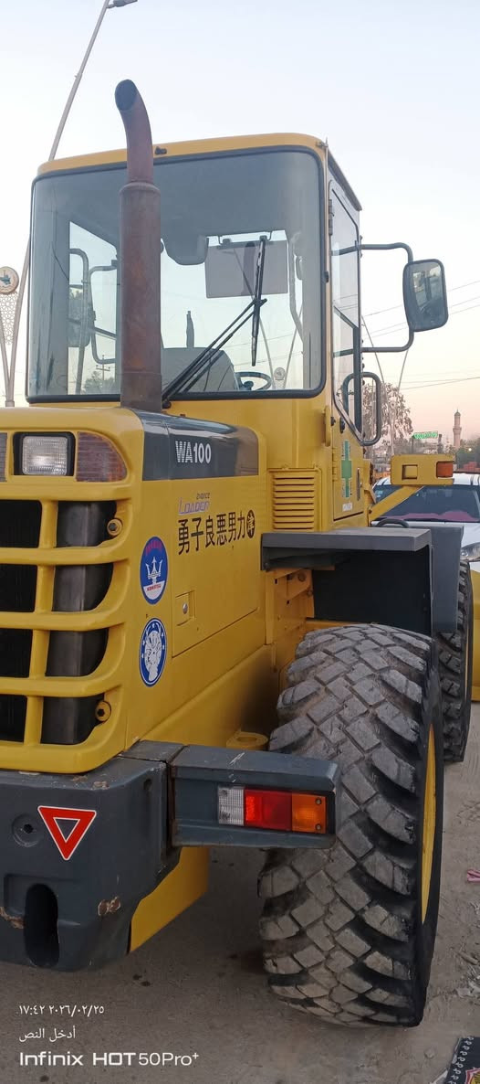 كاماتسو للبيع دخول جديد حجم ١٠٠ محرك ٦سلندر عداد الساعه ٤الاف ساعه مشتغل
السعر ٣٥٠$ المكان واسط 
الشراي يتصل ***********
