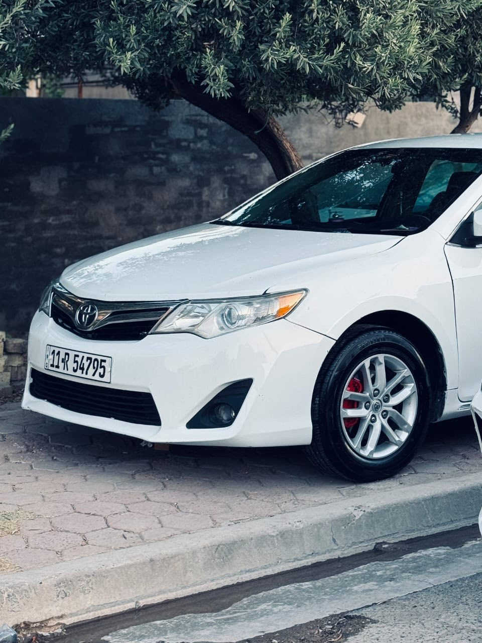 تيوتا كامري 2012 LE
‎السلام عليكم

‎كامري للبيع موديل 2012 LE 
‎وارد امريكي حادث موضح بالصور
‎مصبوغة عام اثر شخوط
‎سياره كامله 
‎تدفئة
‎تبريد
‎شاشه كبيره
‎دوشمة جديده
‎مكينه وكير مكفول
‎تايرات جديد
‎منضومه زنون اصليه
مكان سيارة بغداد

‎للاستفسار***********
