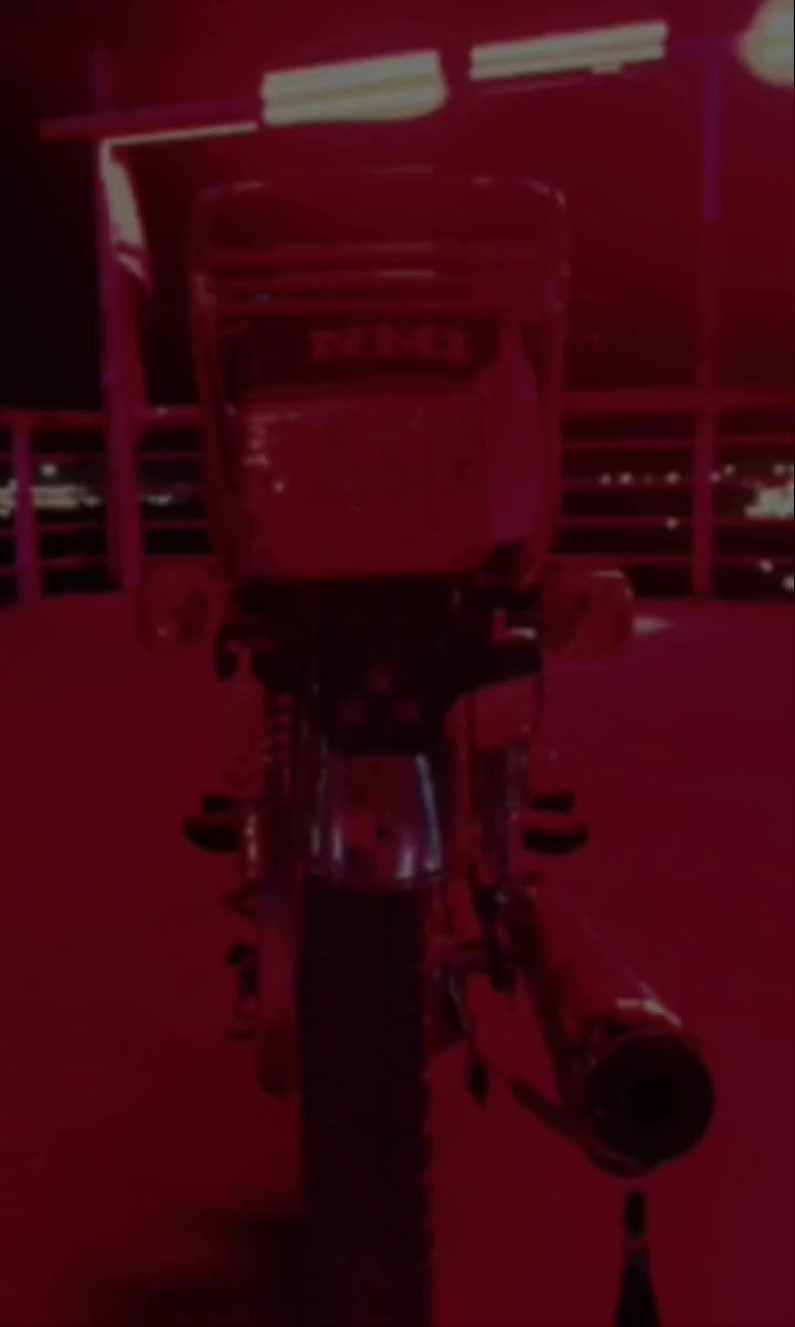 دراجه نامه شلامجه اوراق اصولي 7 اوراق تعمير كلشي مبيها مكفوله كفاله عامه ومامفتوحه ويكلها ببرمانه تعميره 25 غراض اصلي ++ مكاني مغربه السعر مليون و500 وبيها مجال رقمي للتواصل *********** وتس او عالشريحه.... الدراجه تعميره جديده وحلوه صوتها ناعم لحكو قبل لتنباع تجي تفحصها وتشوفها
